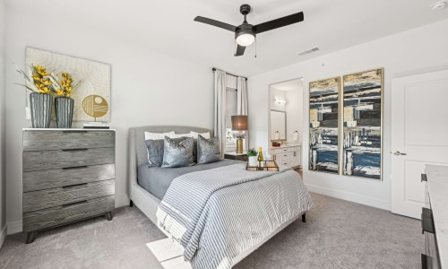 Spacious bedroom at Cadia Sherman
